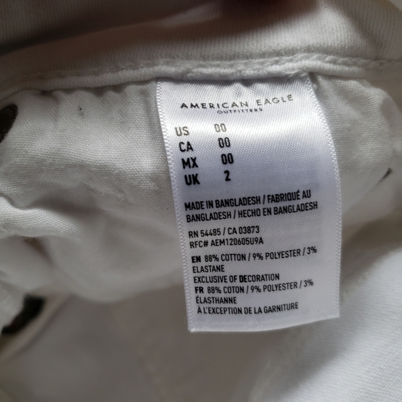 COPY - American Eagle High Rise Shortie Next Level Stretch White Distressed Sho… - Picture 4 of 9